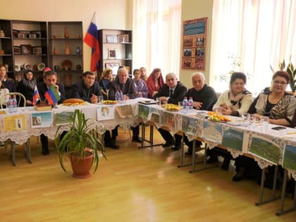 В Колледже народных промыслов и туризма отметили Международный день родного языка