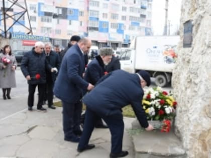 В Махачкале почтили память Евгения Примакова