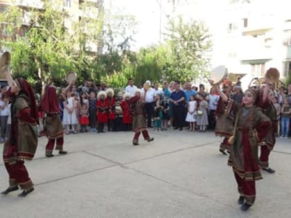 В Каспийске состоялся большой праздник, посвященный Международному Дню соседей