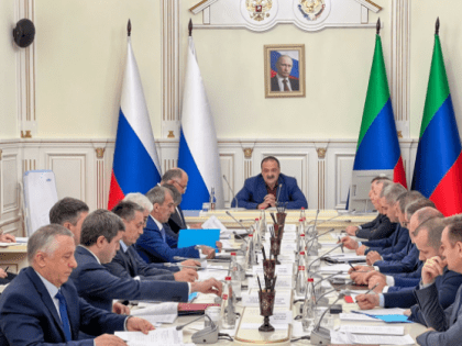 Под руководством Сергея Меликова обсудили вопросы увеличения доходной части консолидированного бюджета РД
