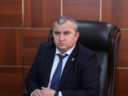 Гаджимурад Мусаев поздравил казбековцев с Днём защитника Отечества