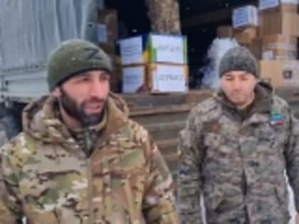 Командир танковой роты капитан Ухумаали Гусейнов поблагодарил Галипа Галипова за гуманитарную помощь