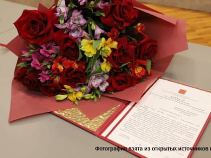 За активное участие в мероприятиях,  для семей военнослужащих, находящихся в зоне СВО, руководителям учреждений в сфере культуры вручили Благодарственные письма депутата ГД РФ Джам