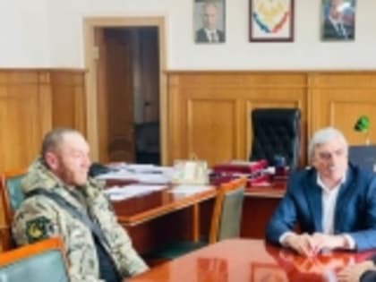 Мамати Гамзатов встретился с кандидатом на военную контрактную службу