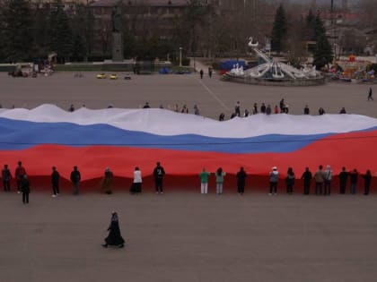 Дагестанские молодогвардейцы провели патриотические акции в День воссоединения Крыма с Россией