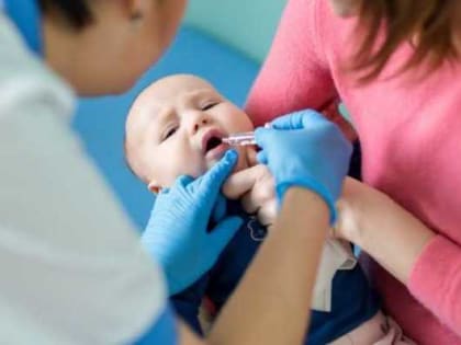 Привитые "живой" вакциной от полиомиелита сами заболеть не могут!