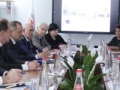 Сергей Меликов встретился с юными краеведами-следопытами