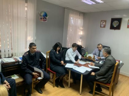 В СУЛЕЙМАН-СТАЛЬСКОМ РАЙОНЕ НА ЗАСЕДАНИИ КДН И ЗП ОБСУДИЛИ ОХРАНУ ЗДОРОВЬЯ ДЕТЕЙ