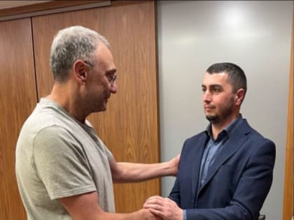 Магомед Шамилов поздравил своего брата Сулеймана Керимова с днём рождения