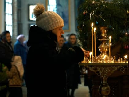 Рождественское богослужение прошло в Знаменском Соборе Хасавюрта