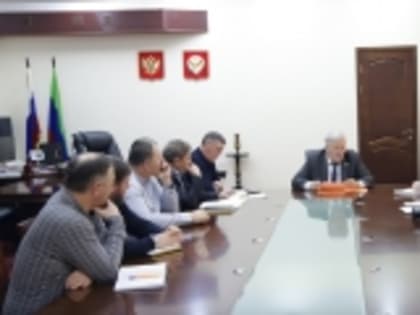 Галип Галипов провёл совещание по вопросам образования и молодёжной политики