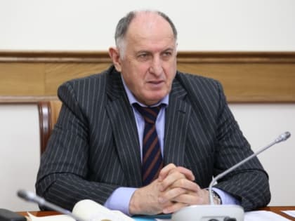 Абдулмуслим Абдулмуслимов поздравил работников рыболовной отрасли Дагестана с профессиональным праздником