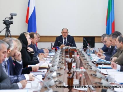 Вакцинацию обсудили на собрании Правительства Дагестана