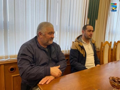 Глава Кизилюрта встретился с участником СВО Муридом Бадаловым