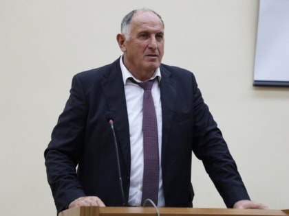 Абдулмуслим Абдулмуслимов провел лекцию для студентов ДГУ в рамках акции «Поделись своим знанием»