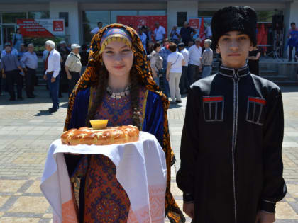 В Дагестане под руководством Юрия Афонина проходит семинар-совещание партийного актива СКФО