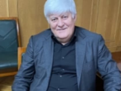 Глава Новолакского района Магомед-Гаджи Айдиев отмечает свой 64-й День рождения