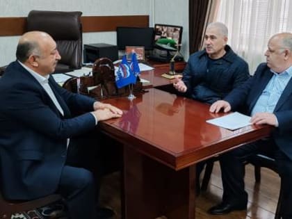 Работники районной администрации достойно служат в зоне СВО