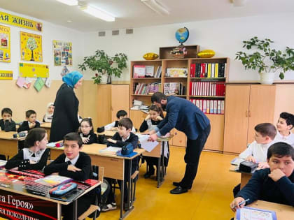 В Новолакском районе начата депутатская проверка образовательных организаций на наличие проблемных вопросов