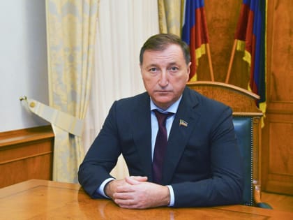 Спикер дагестанского парламента поздравил медиков с профессиональным праздником