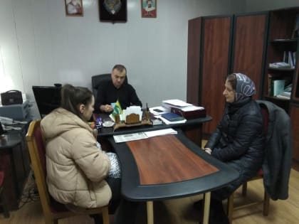 За помощью в трудоустройстве в администрацию Сулейман-Стальского района обратилась жена мобилизованного