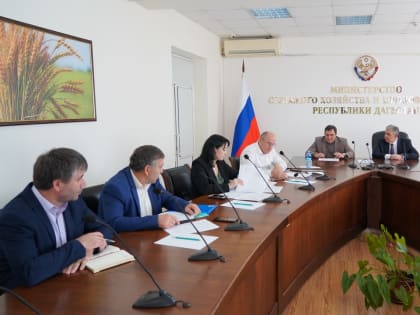 Мухтарбий Аджеков и Арсен Рустамов обсудили вопросы статистического учета в АПК