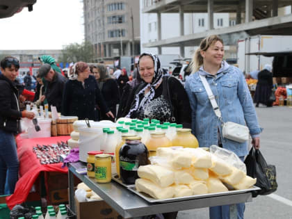 В Кизилюрте прошла сельскохозяйственная ярмарка