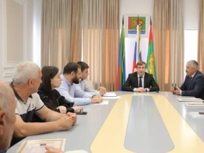 В день Российского предпринимательства в Магарамкентском районе награждены активные предприниматели района