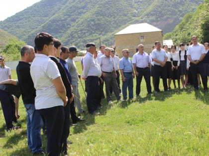 Жители села Хучни добиваются строительства мини-футбольного поля