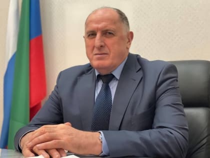 Абдулмуслим Абдулмуслимов поздравил строителей Дагестана с профессиональным праздником