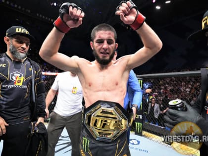 Ислам Махачев защитил титул чемпиона UFC