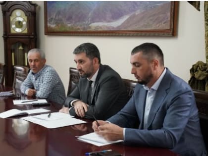 Глава Минэнерго Дагестана Марат Шихалиев провел выездной прием граждан