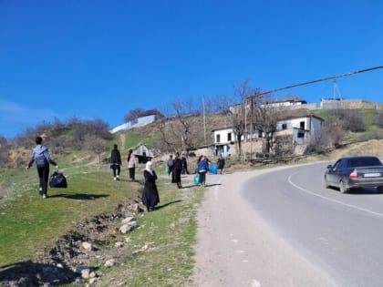 В селах Новолакское, Новокули и Барчхойотар в эти выходные прошли субботники