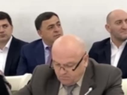 Врач-педиатр Новолакской ЦРБ предупреждает об обязательной вакцинации от полиомиелита!