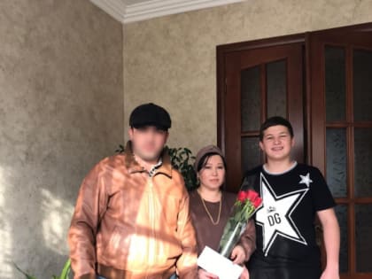 Сотрудники каспийского ОМОН навестили семьи погибших сослуживцев