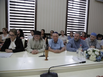 Меры безопасности в преддверии Дня знаний 2 сентября обсудили на заседании АТК в Дербенте
