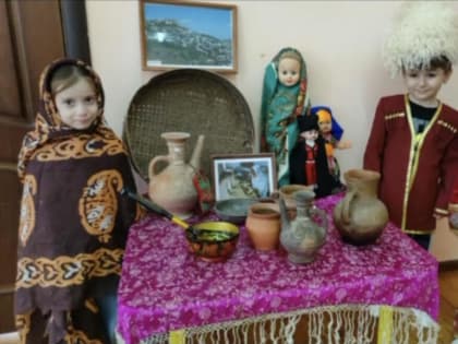 Яркие, красивые мероприятия, посвящённые Международному дню родного языка, прошли и в детских садах Новолакского района