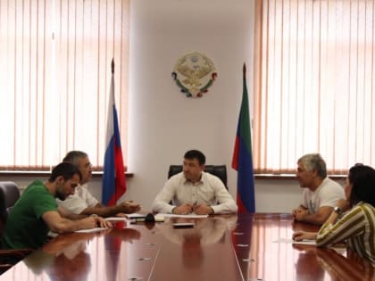 Сегодня под руководством Гайдарбека Гайдарбекова, заместителя министра по физической культуре и спорту РД, состоялся оргкомитет по проведению Первенства РД по дзюдо среди юношей и 