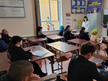 17.02.2023 года в Профессиональном коллеже ДГУНХ классный руководитель группы Св. 3.2 по профессии «Сварщик (ручной и частично механизированной сварки (наплавки)» Кулиева Г.А. и ма
