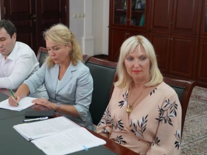 Мухтарбий Аджеков и Светлана Вишнякова обсудили вопросы развития агропромышленного комплекса