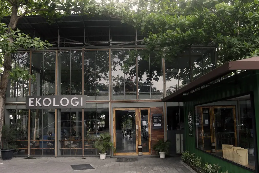 source: paket wisata Jogja