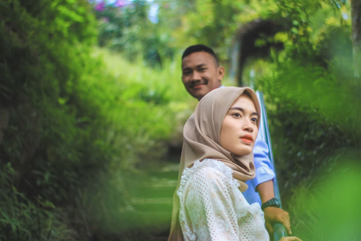 Ilustrasi prewedding. Lokasi atau tempat prewedding di Jakarta yang gratis. (Unsplash.com/Arfan Adytiya)