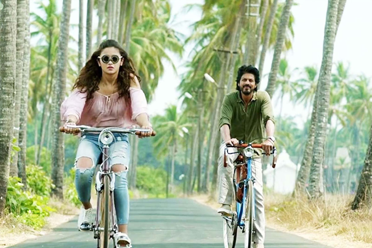 Dear Zindegi salah satu film romantis dan mengharu biru asal India.
