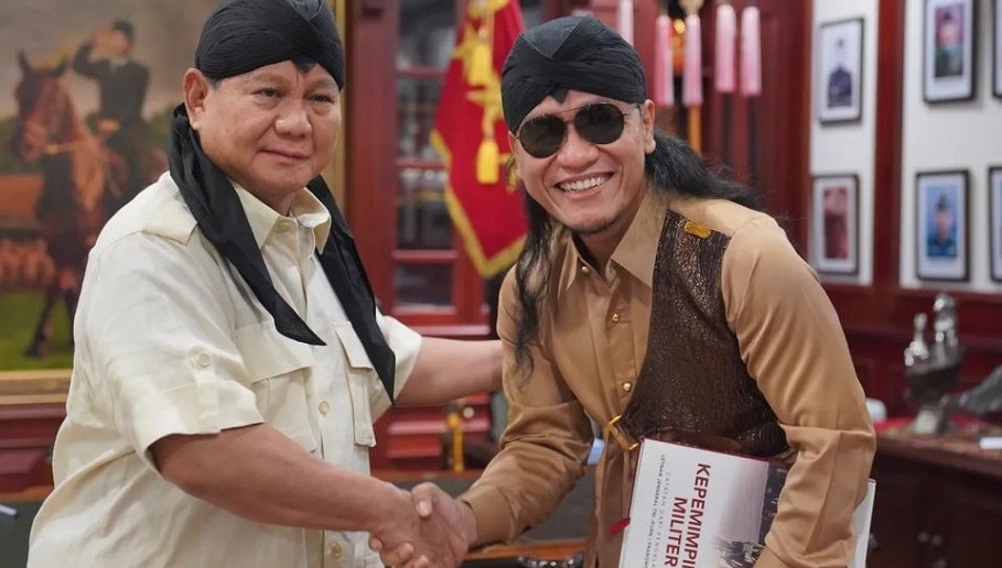 Dokumentasi Presiden Prabowo (Sebelah Kiri) dan Gus Miftah (Sebelah Kanan)