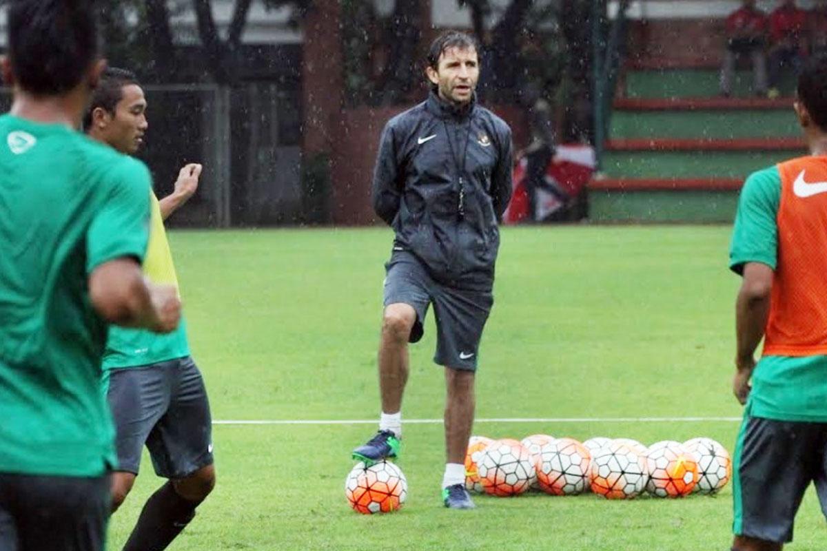 Luis Milla layak diberi kesempatan untuk jadi calon pengganti Shin Tae-yong. (PSSI)