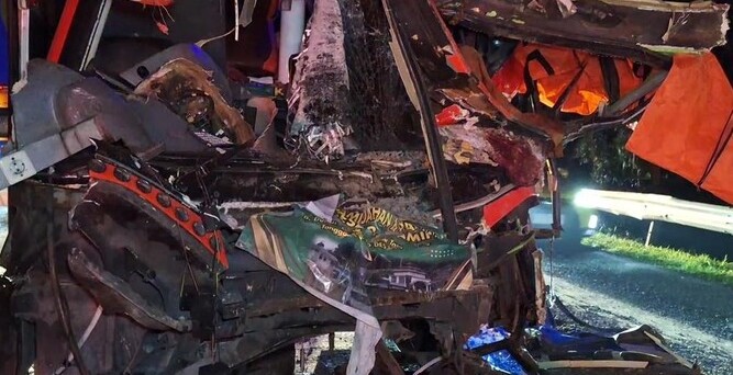 Kecelakaan Maut Bus Peziarah di Tol Cipularang