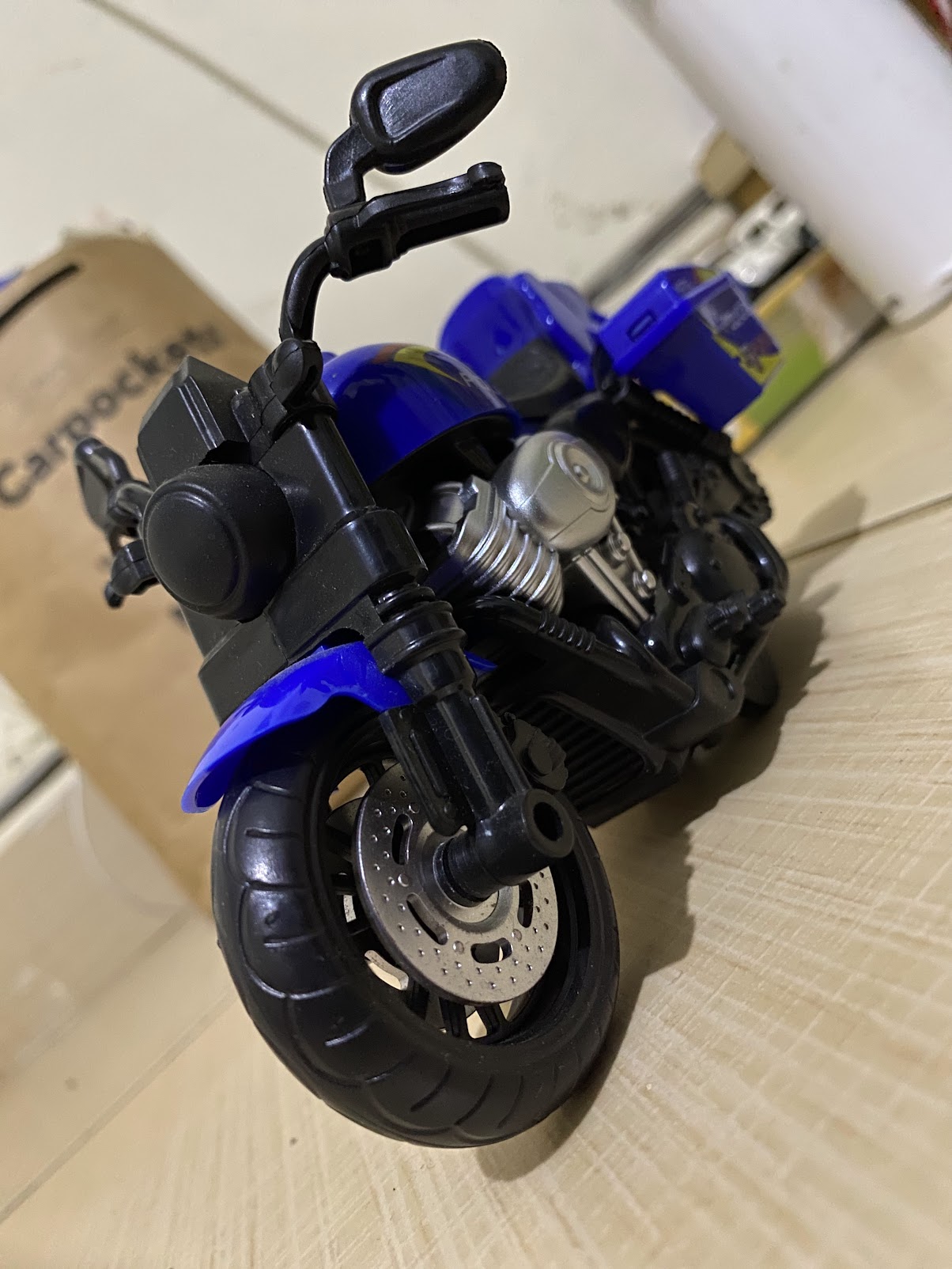 Cruisin' Blue Die-Cast Cruiser Motorcycle Model view 2