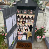 Lauras Baking Cwtch cake shed