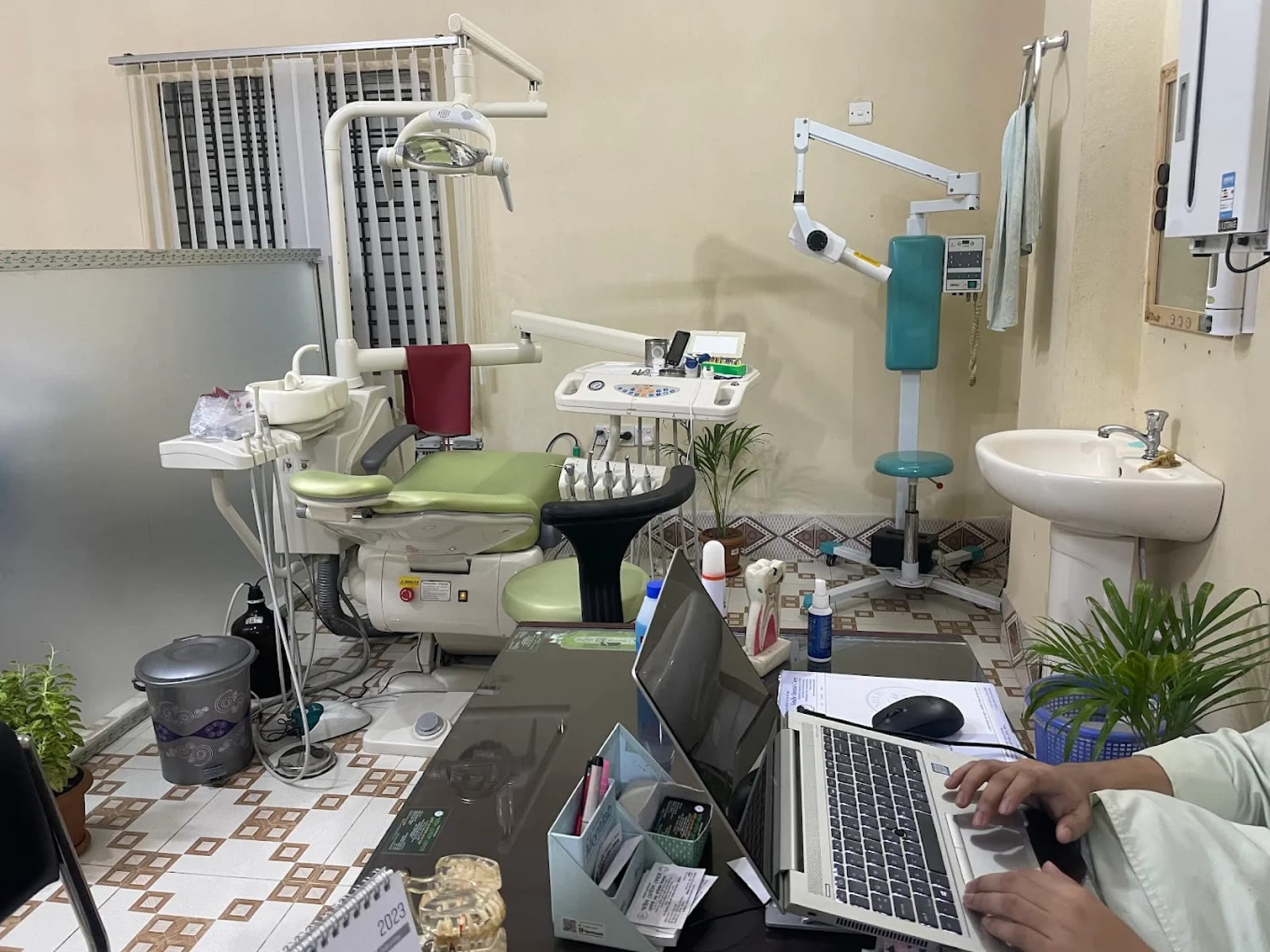 স্মাইল ডেন্টাল কেয়ার- ডৌয়াতলা, বরগুনা শাখা gallery - Smile Dental Care