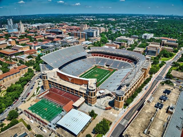 Darrell K Royal Texas Memorial Stadium